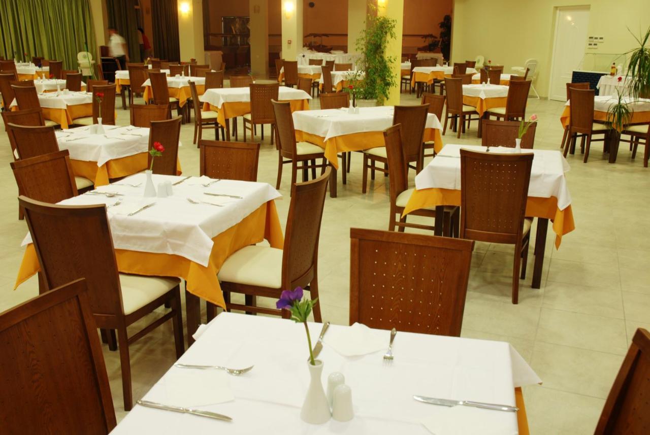 Majestic Hotel & Spa Лаганас Екстериор снимка