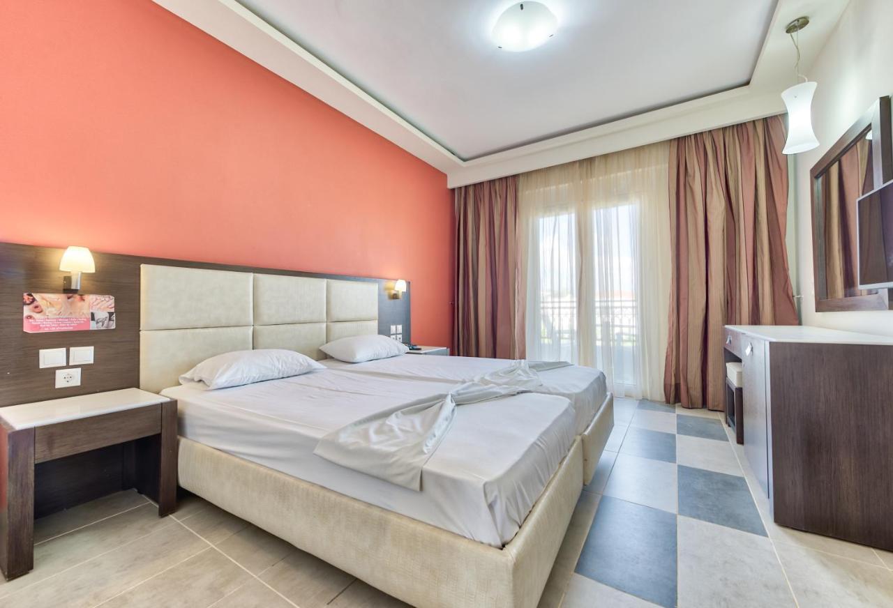 Majestic Hotel & Spa Лаганас Екстериор снимка