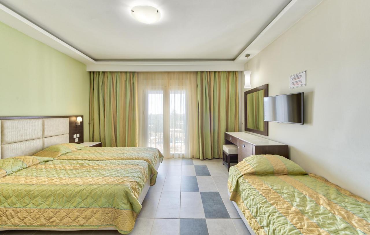 Majestic Hotel & Spa Лаганас Екстериор снимка