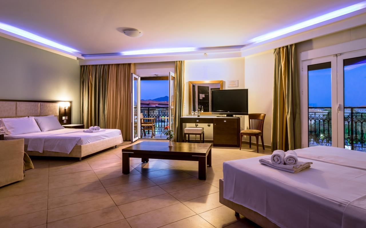 Majestic Hotel & Spa Лаганас Екстериор снимка